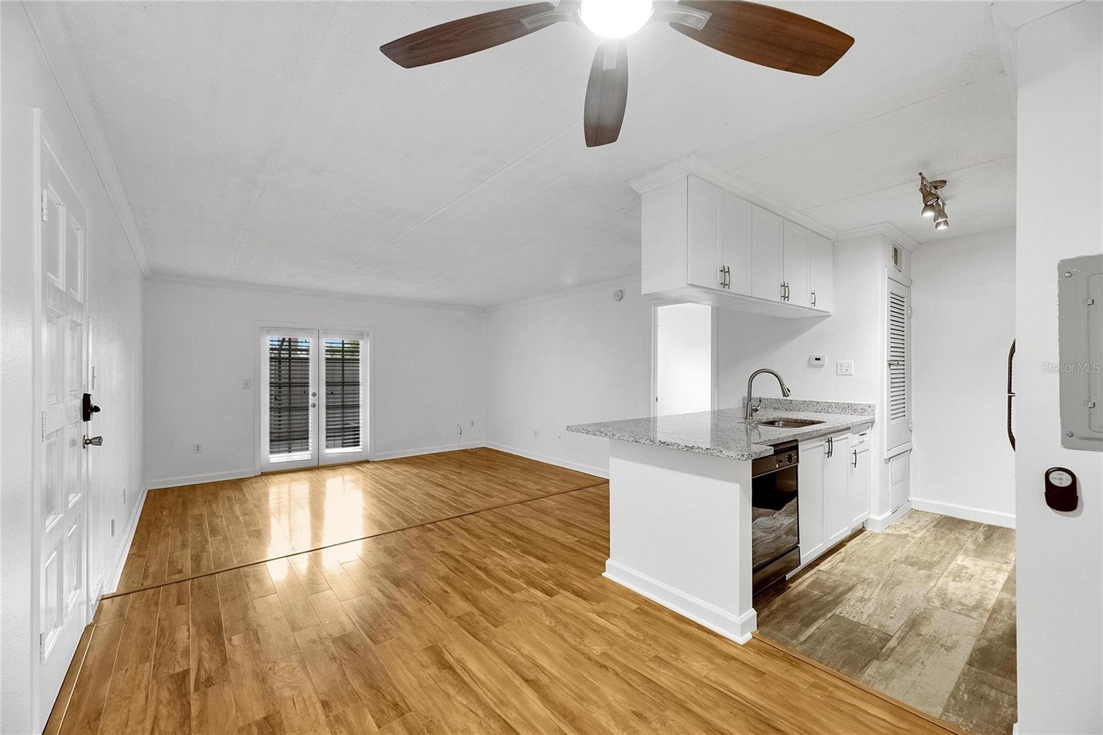 5304 W KENNEDY BLVD #106