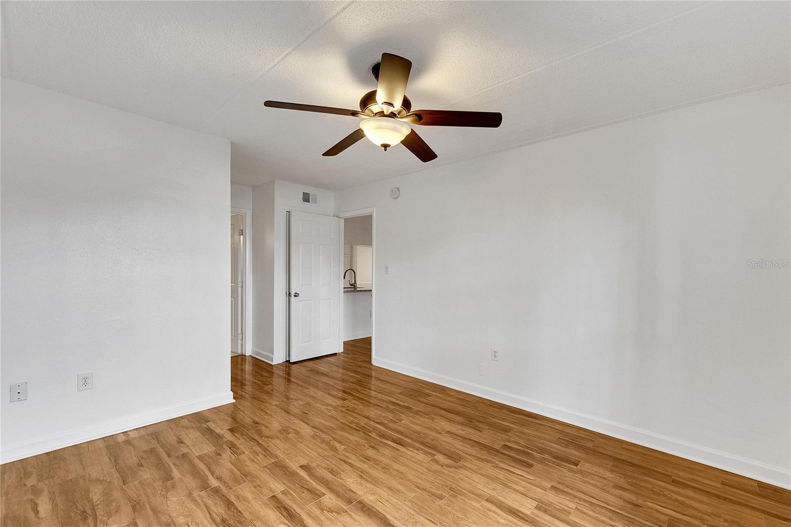 5304 W KENNEDY BLVD #106