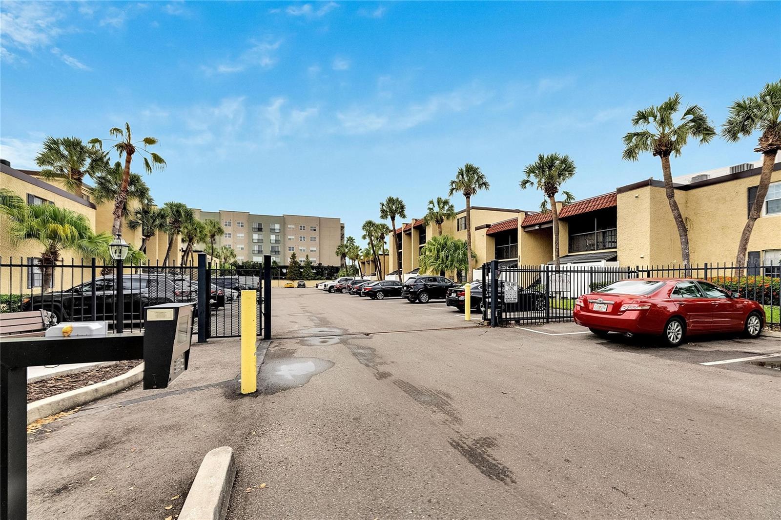 5304 W KENNEDY BLVD #106