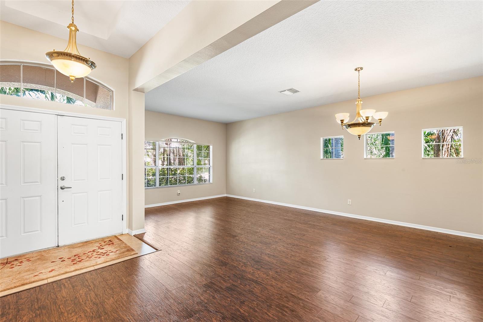 443 YORK DALE DR