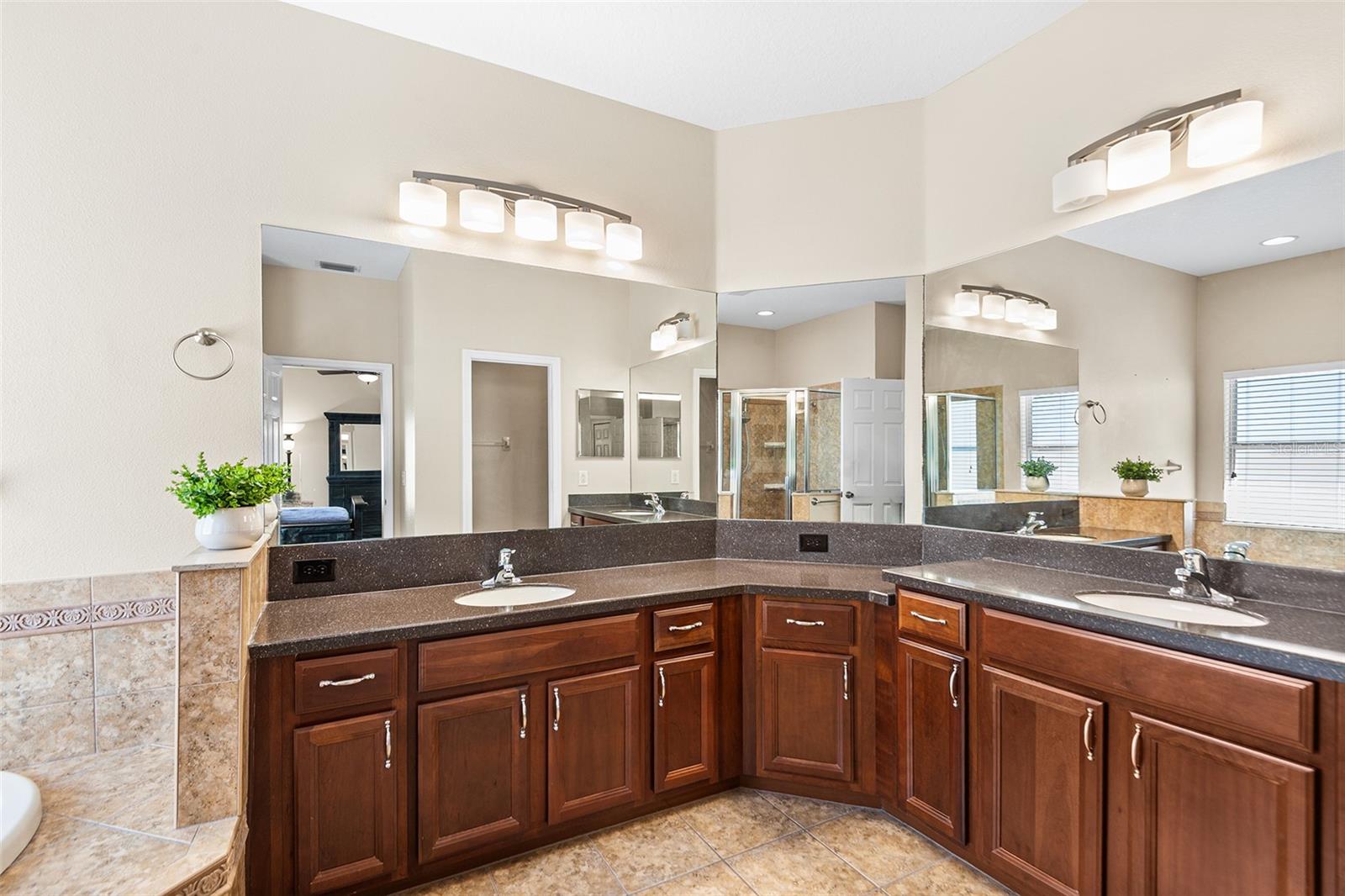 443 YORK DALE DR