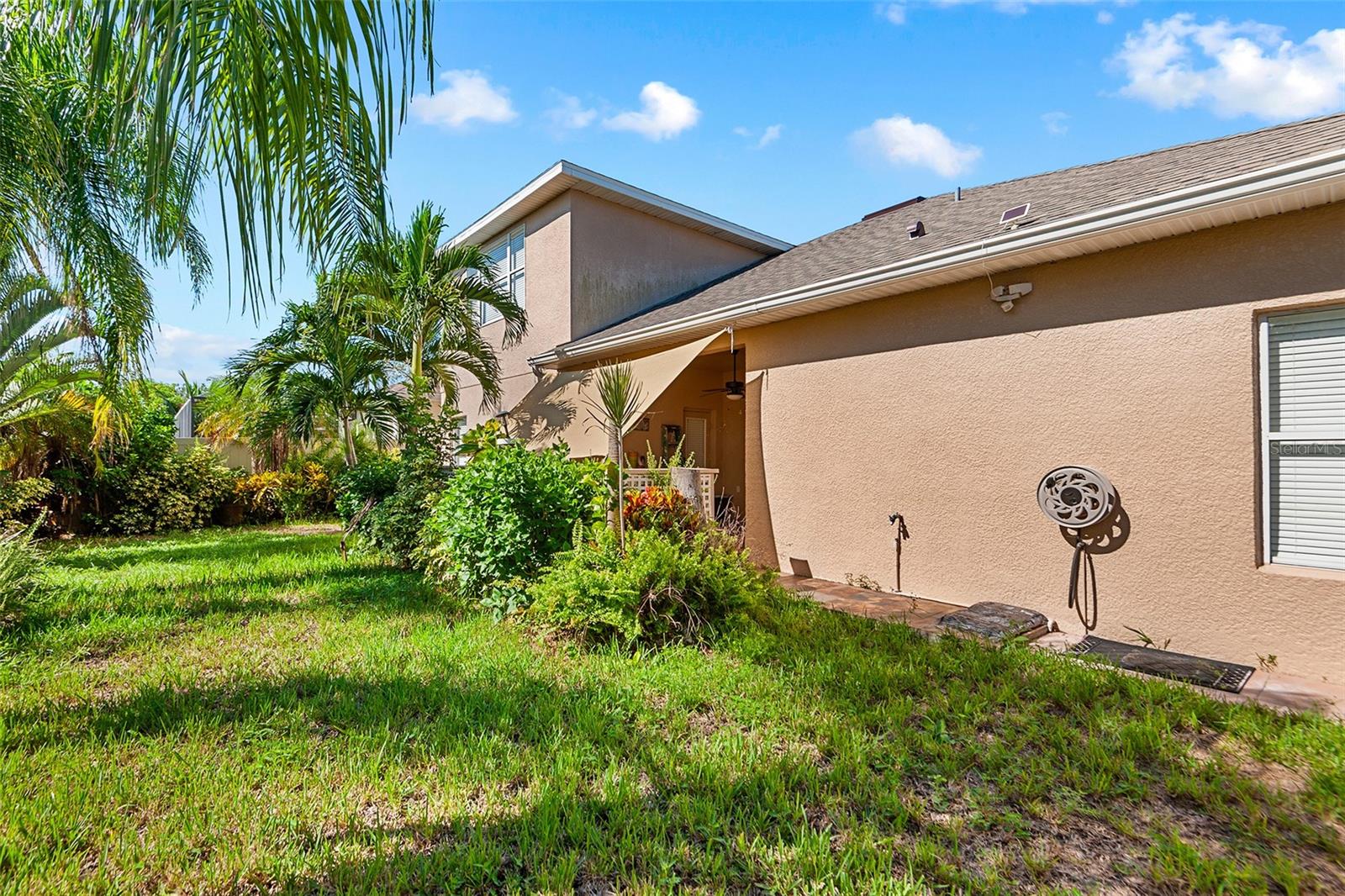 443 YORK DALE DR