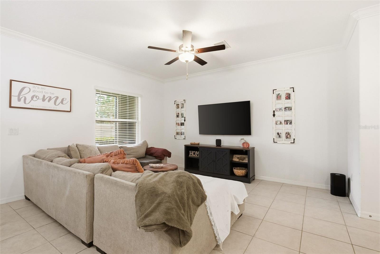 21846 LYONIA LN
