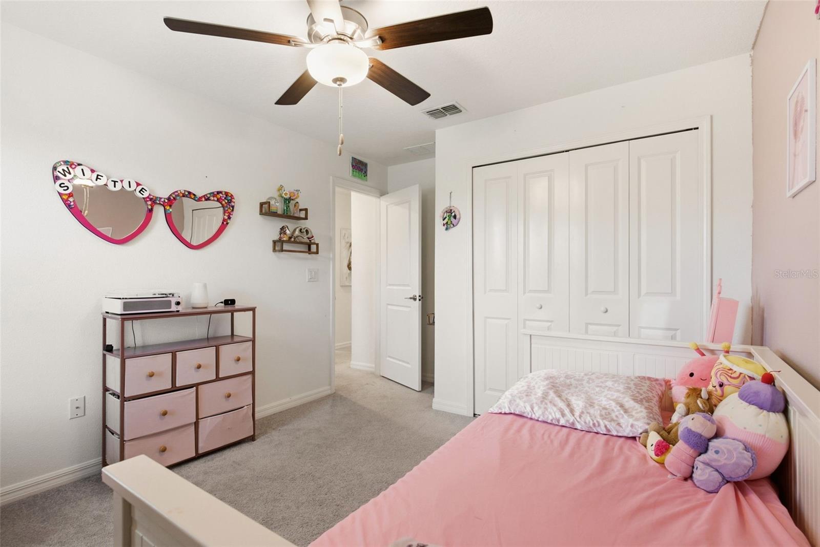 21846 LYONIA LN