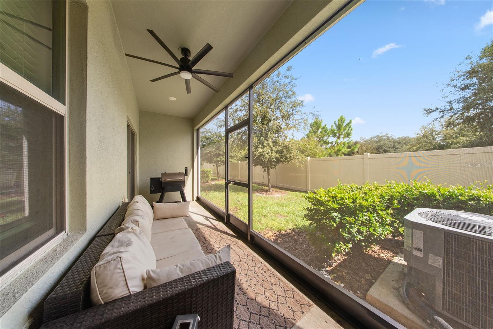 21846 LYONIA LN