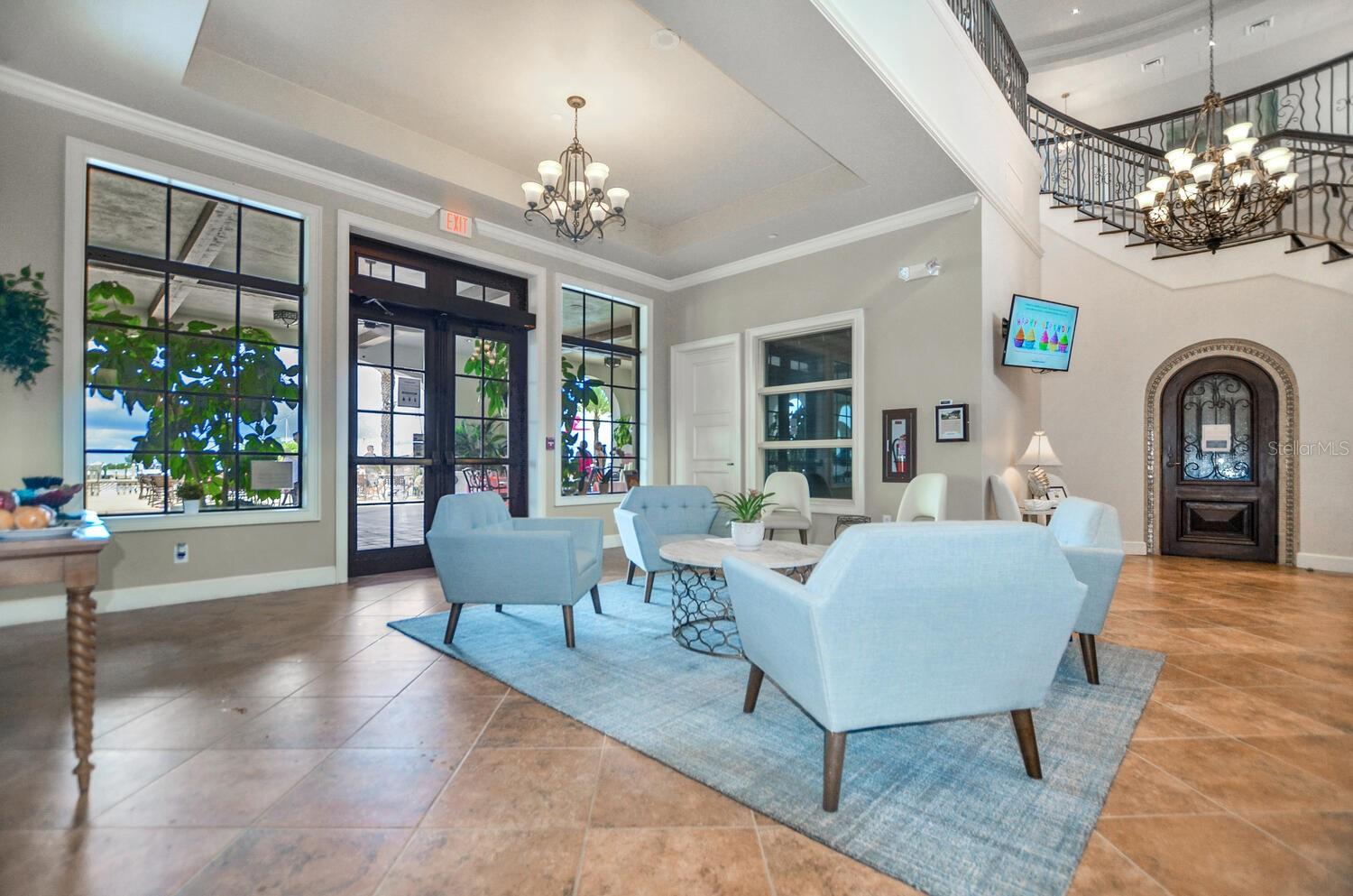 4815 YACHT CLUB DR #103