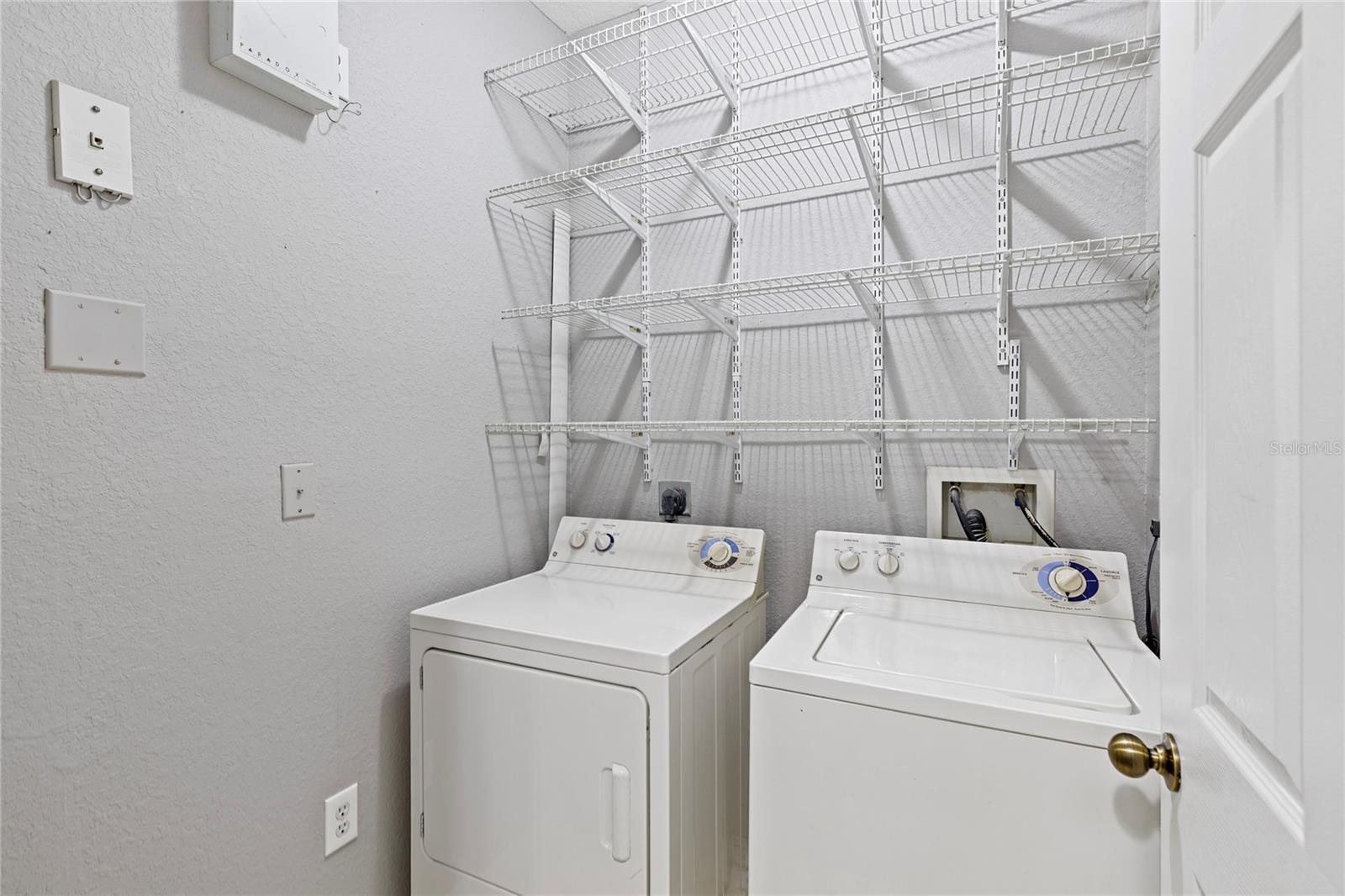 10105 COURTNEY OAKS CIR #203