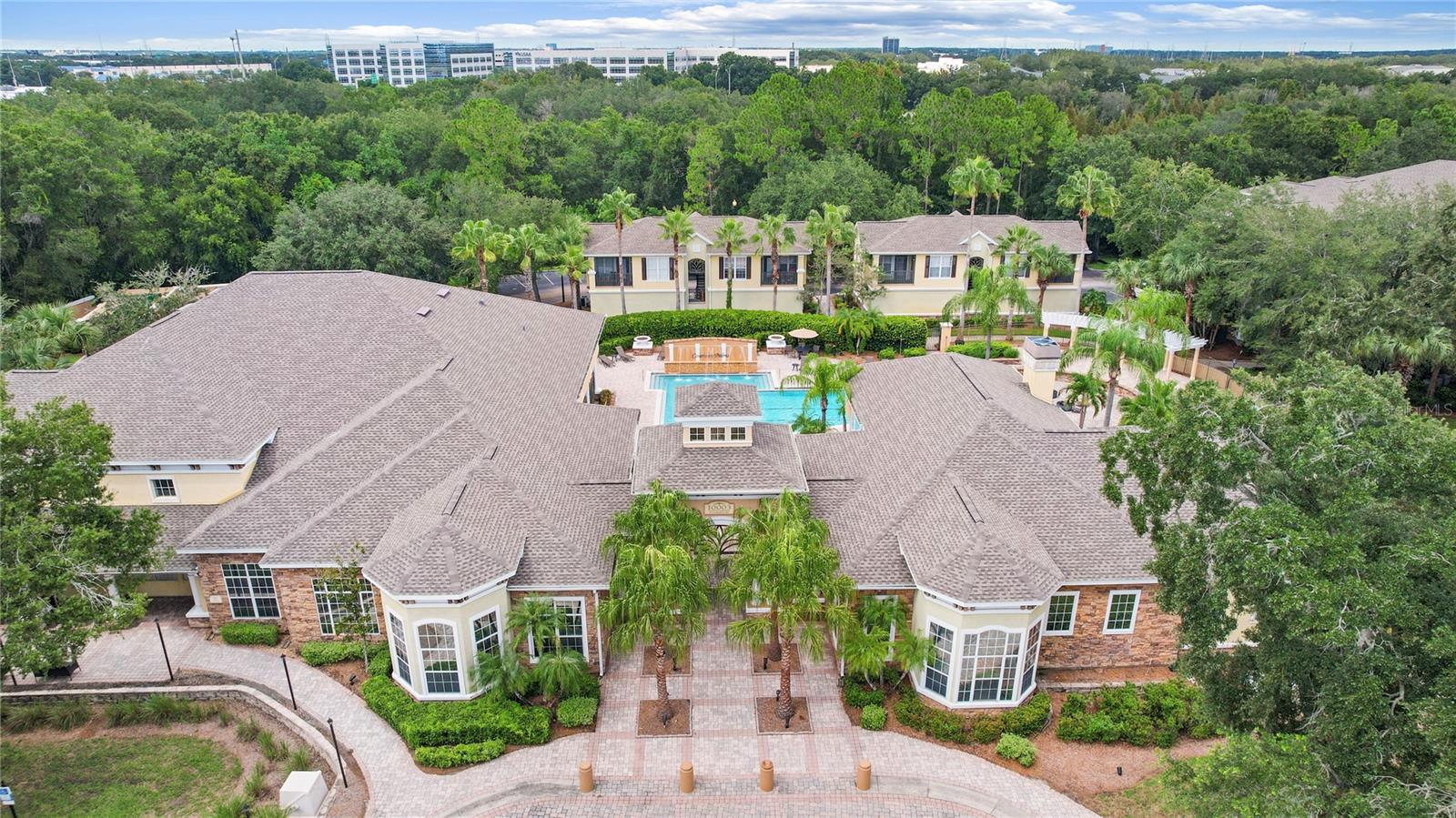 10105 COURTNEY OAKS CIR #203