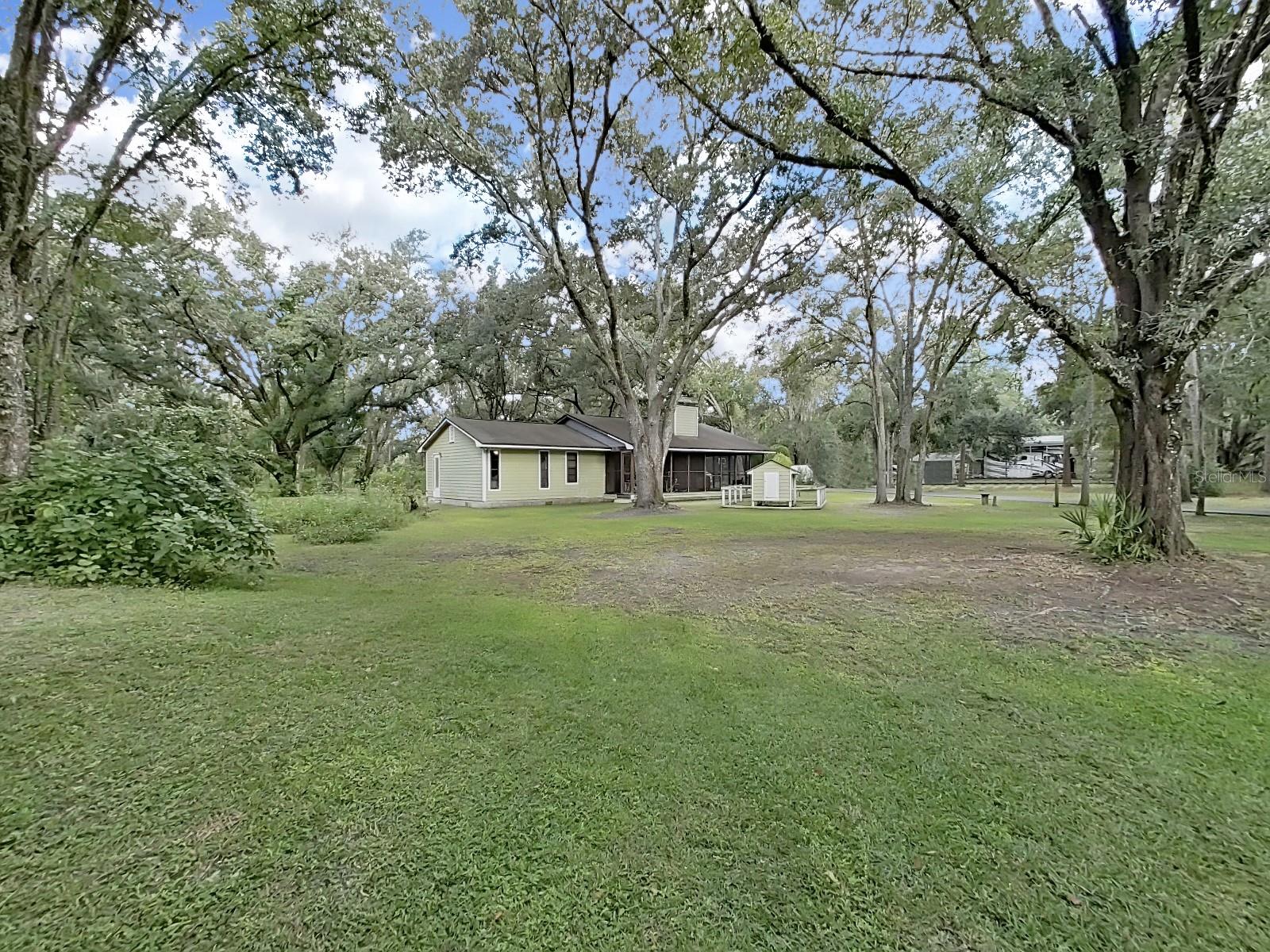 6075 COUNTRY CLUB RD