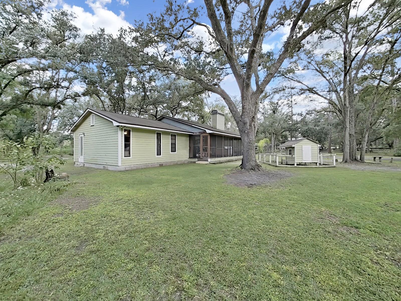 6075 COUNTRY CLUB RD
