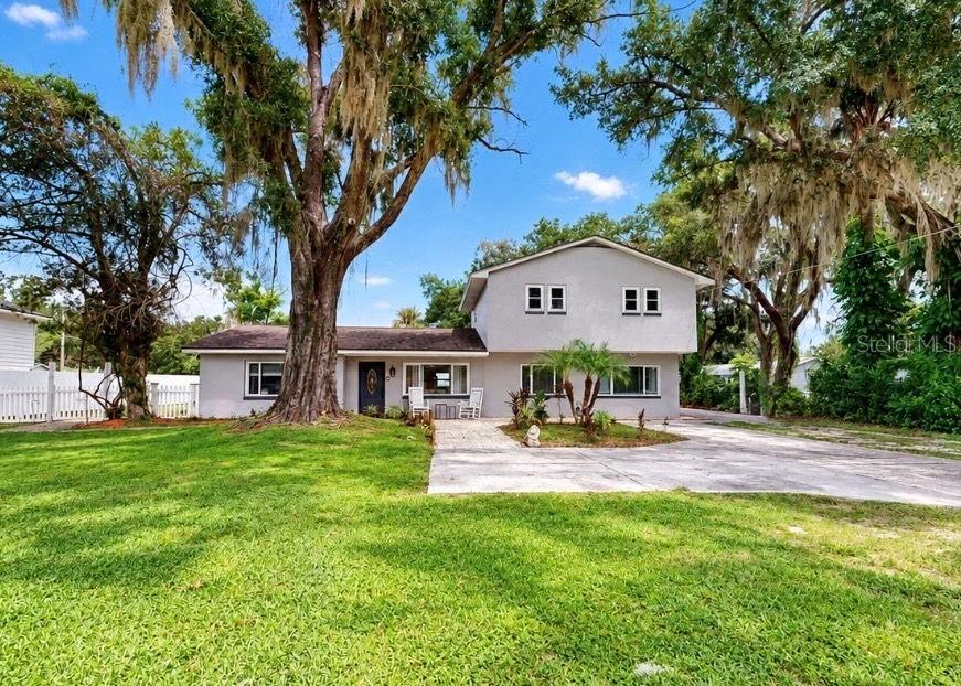 11004 RIVERVIEW DR
