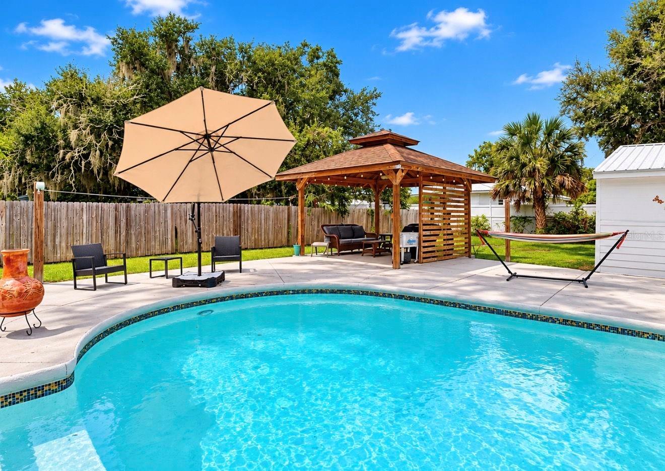 11004 RIVERVIEW DR