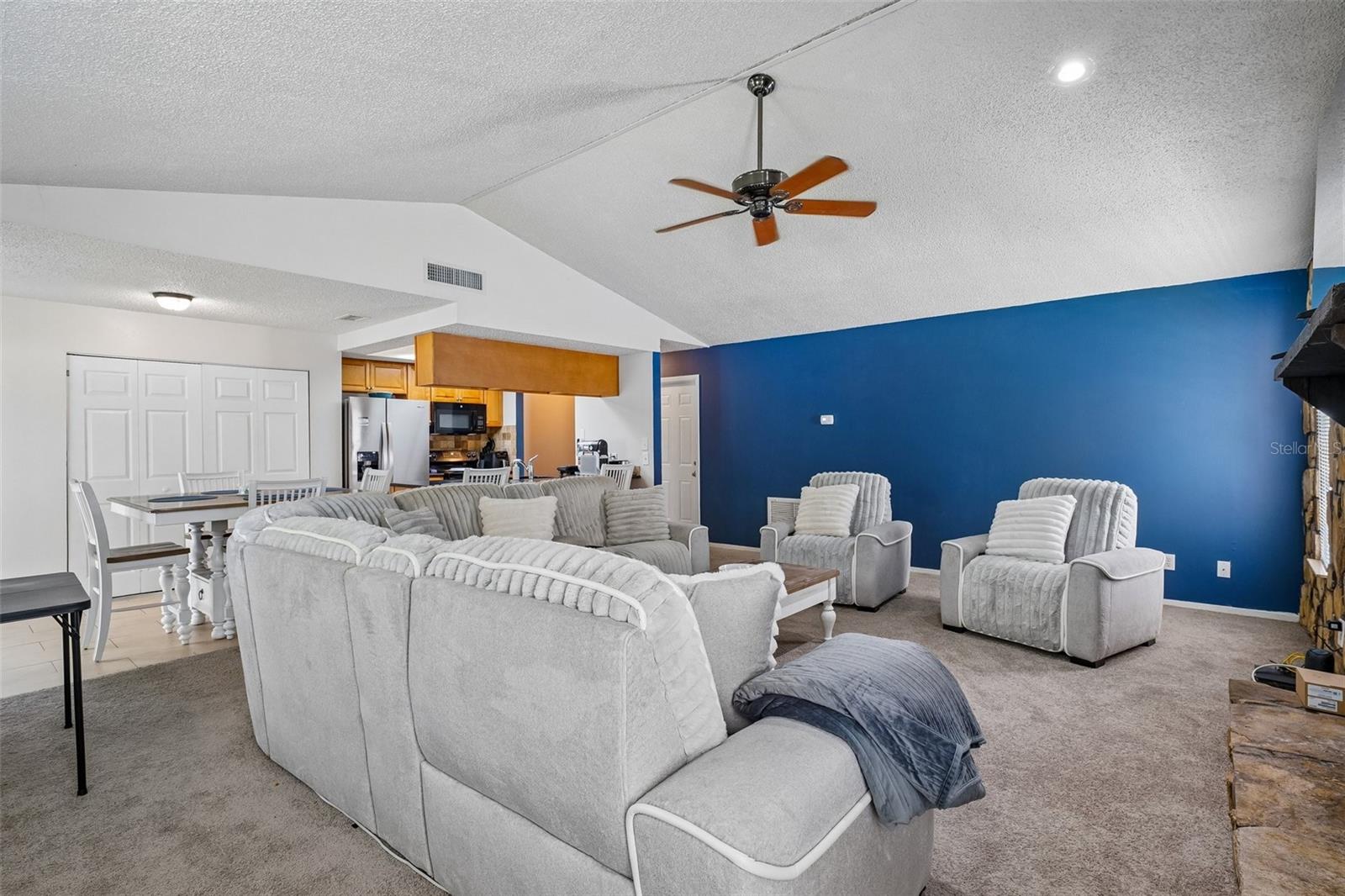 16139 VILLA DR