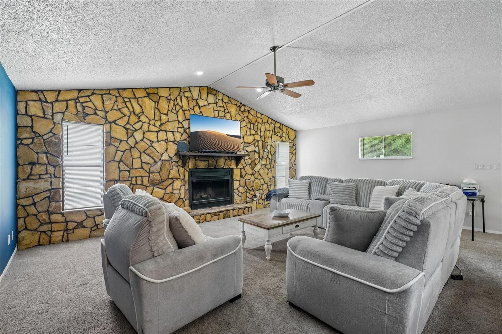 16139 VILLA DR