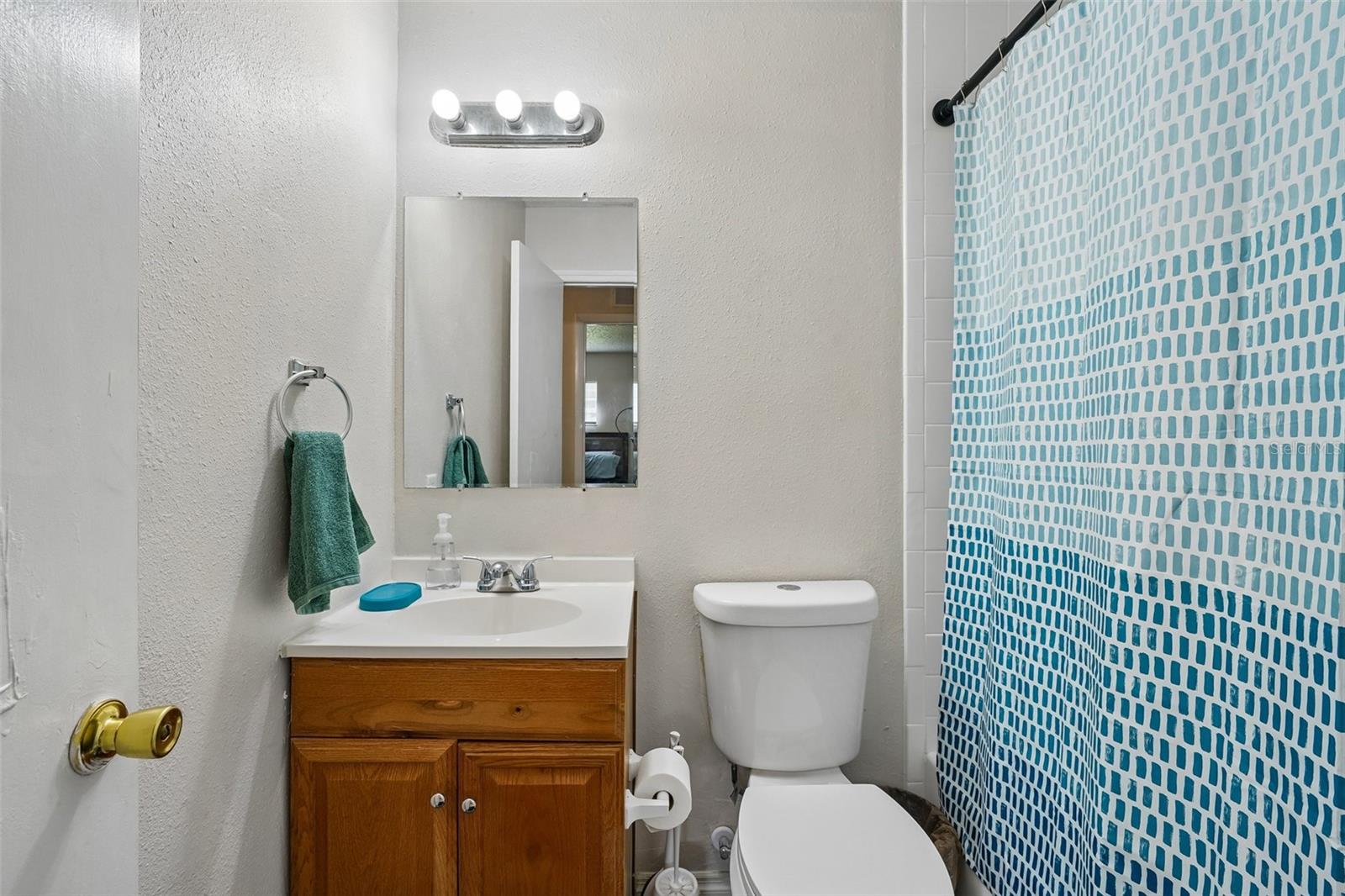 16139 VILLA DR