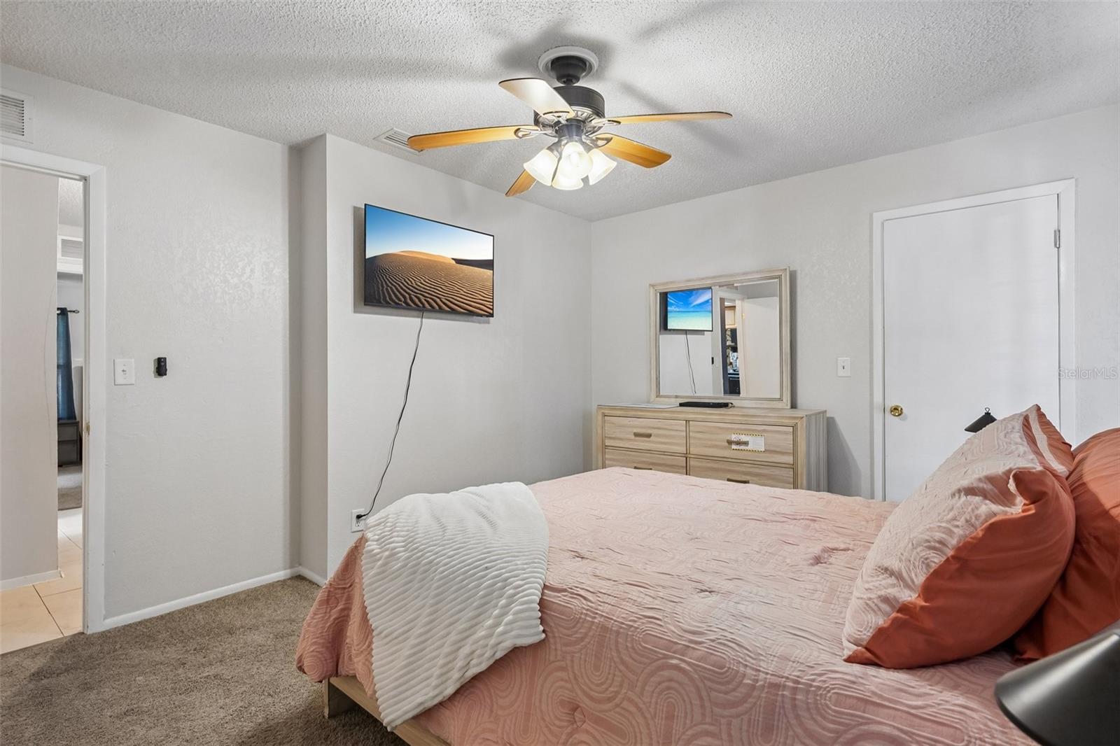16139 VILLA DR