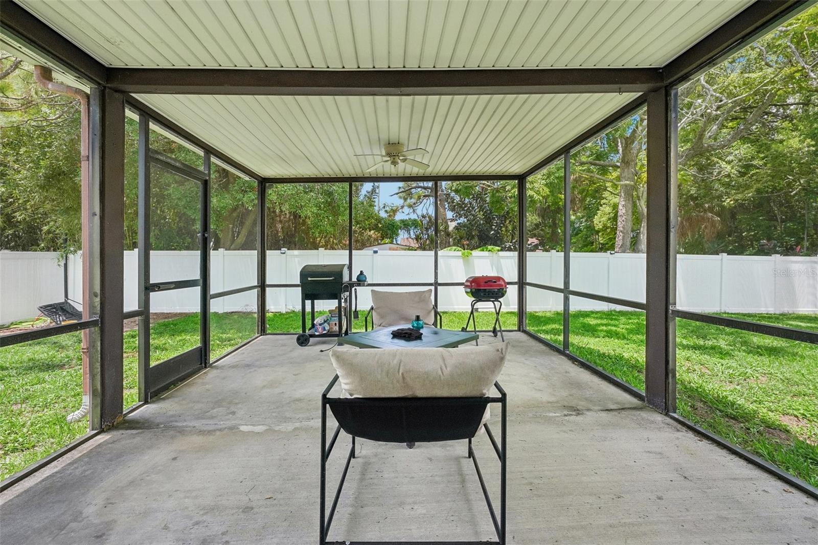 16139 VILLA DR