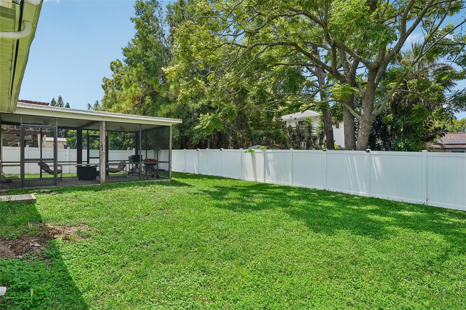 16139 VILLA DR