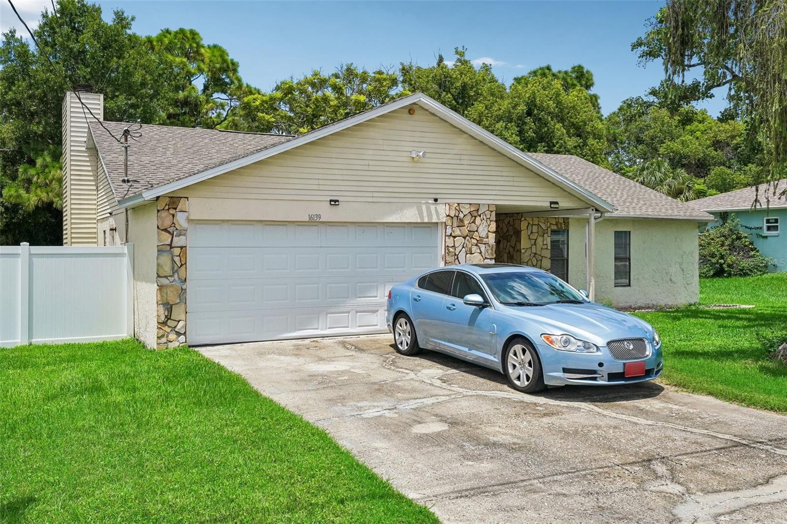 16139 VILLA DR