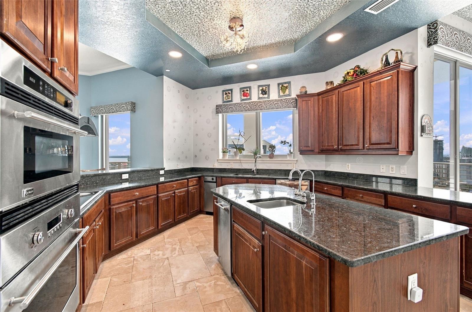 1209 E CUMBERLAND AVE #2901