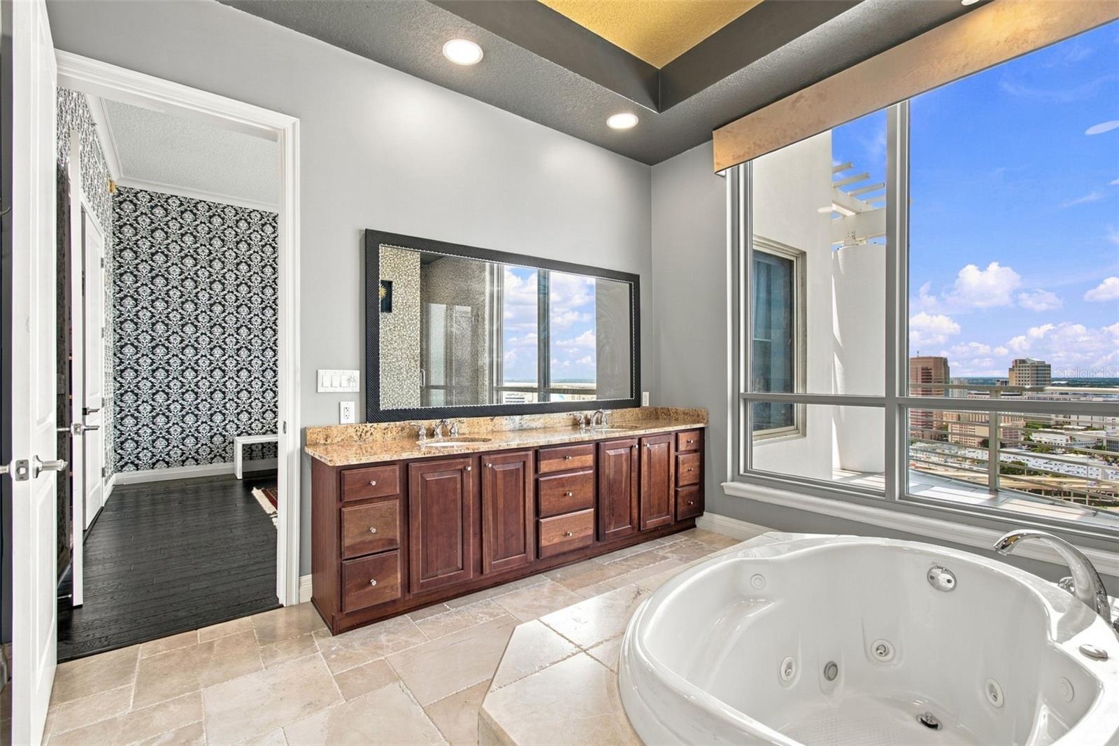 1209 E CUMBERLAND AVE #2901