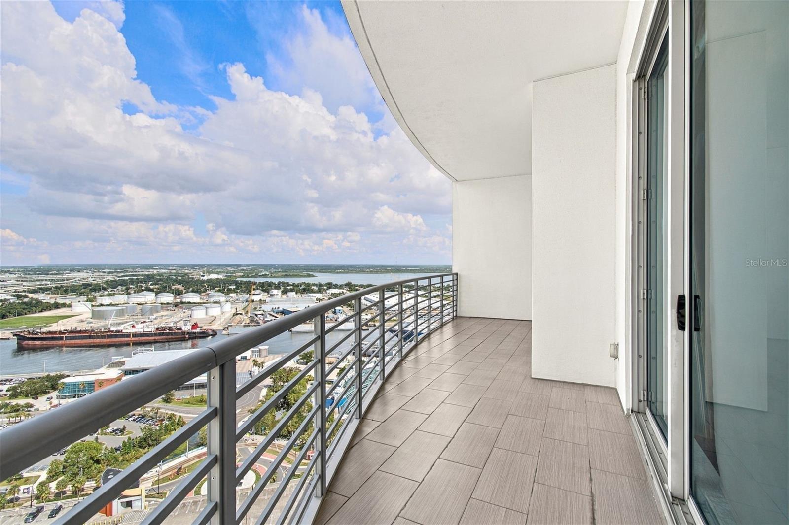 1209 E CUMBERLAND AVE #2901