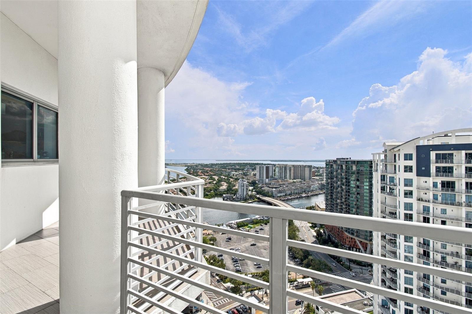 1209 E CUMBERLAND AVE #2901