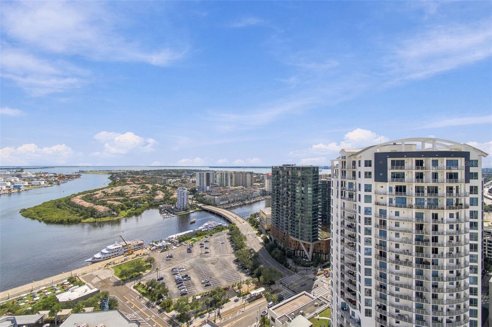 1209 E CUMBERLAND AVE #2901