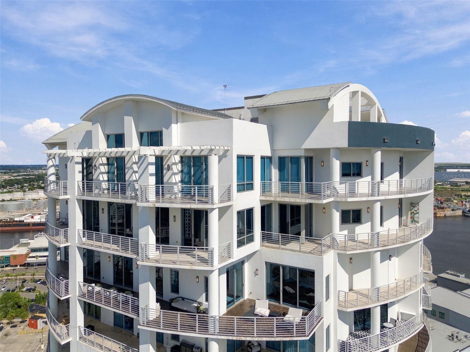 1209 E CUMBERLAND AVE #2901