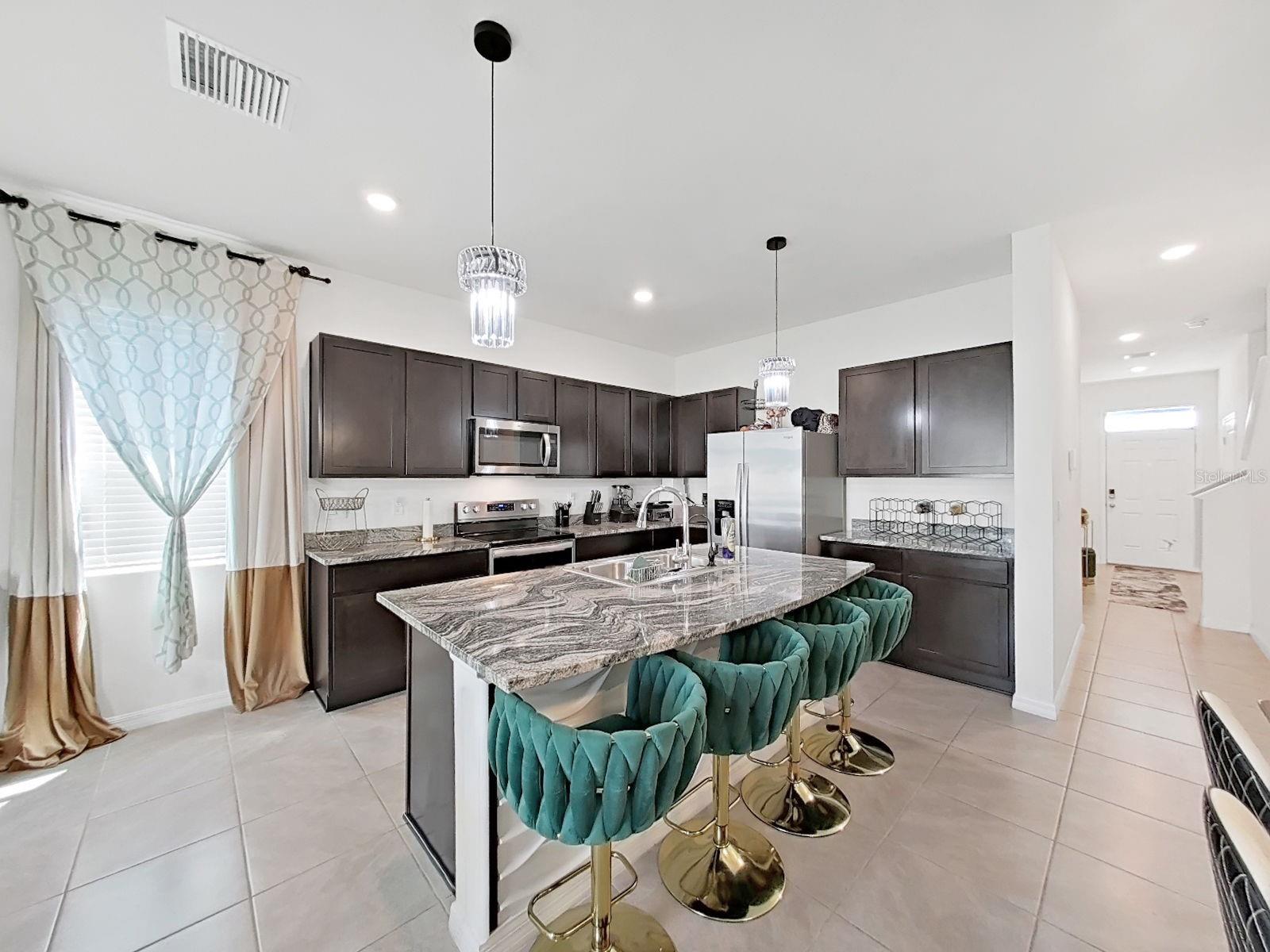 3556 WHITE DANDELION CT