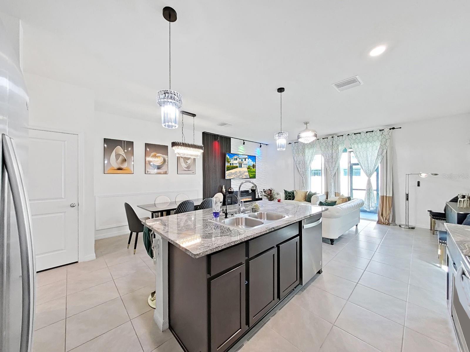 3556 WHITE DANDELION CT