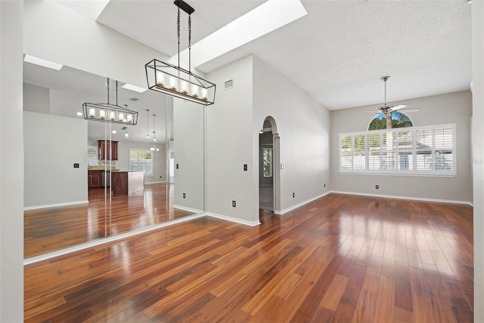 13418 SUNVALE PL