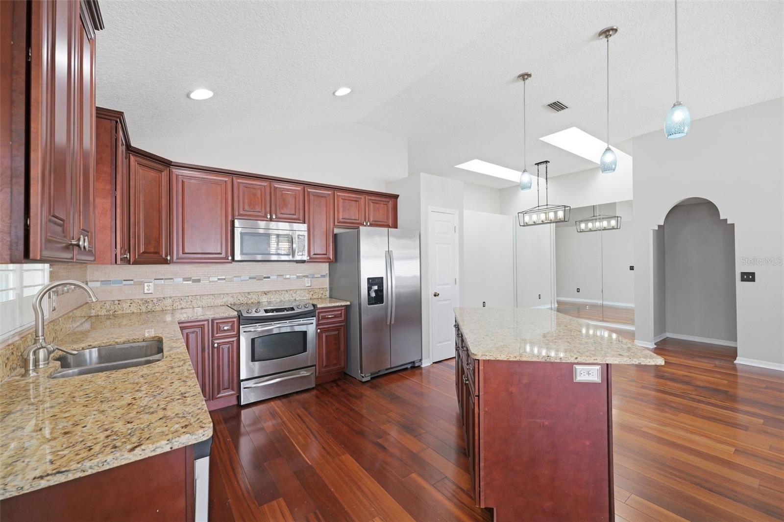 13418 SUNVALE PL