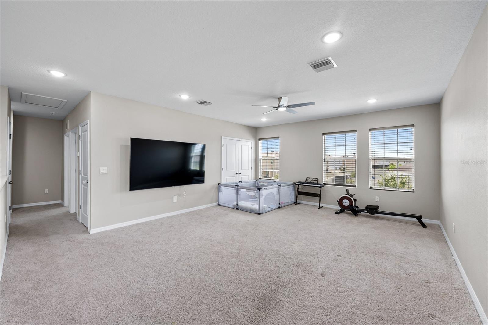 33503 FIELD MAPLE LOOP