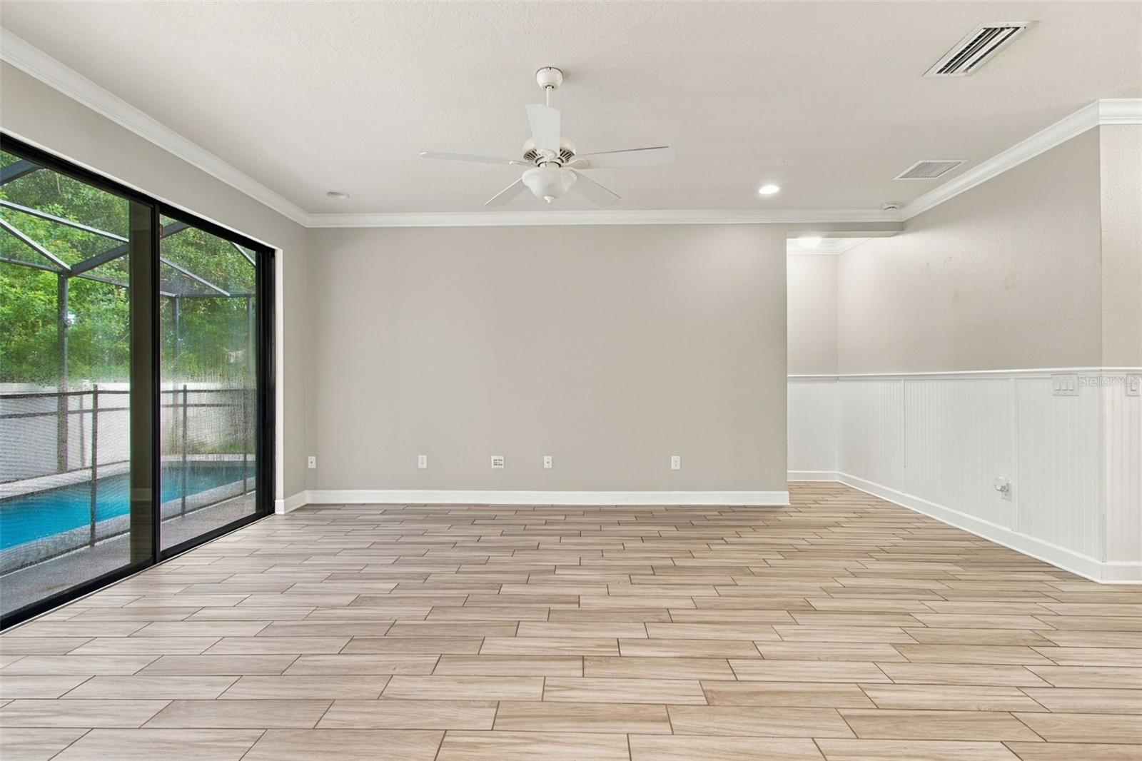 8021 WHITETAIL DEER WAY