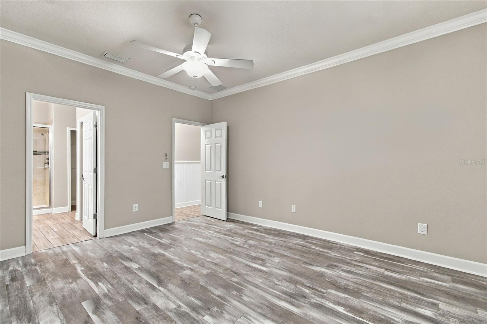 8021 WHITETAIL DEER WAY