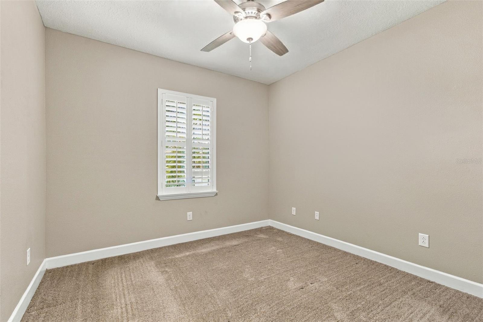 8021 WHITETAIL DEER WAY