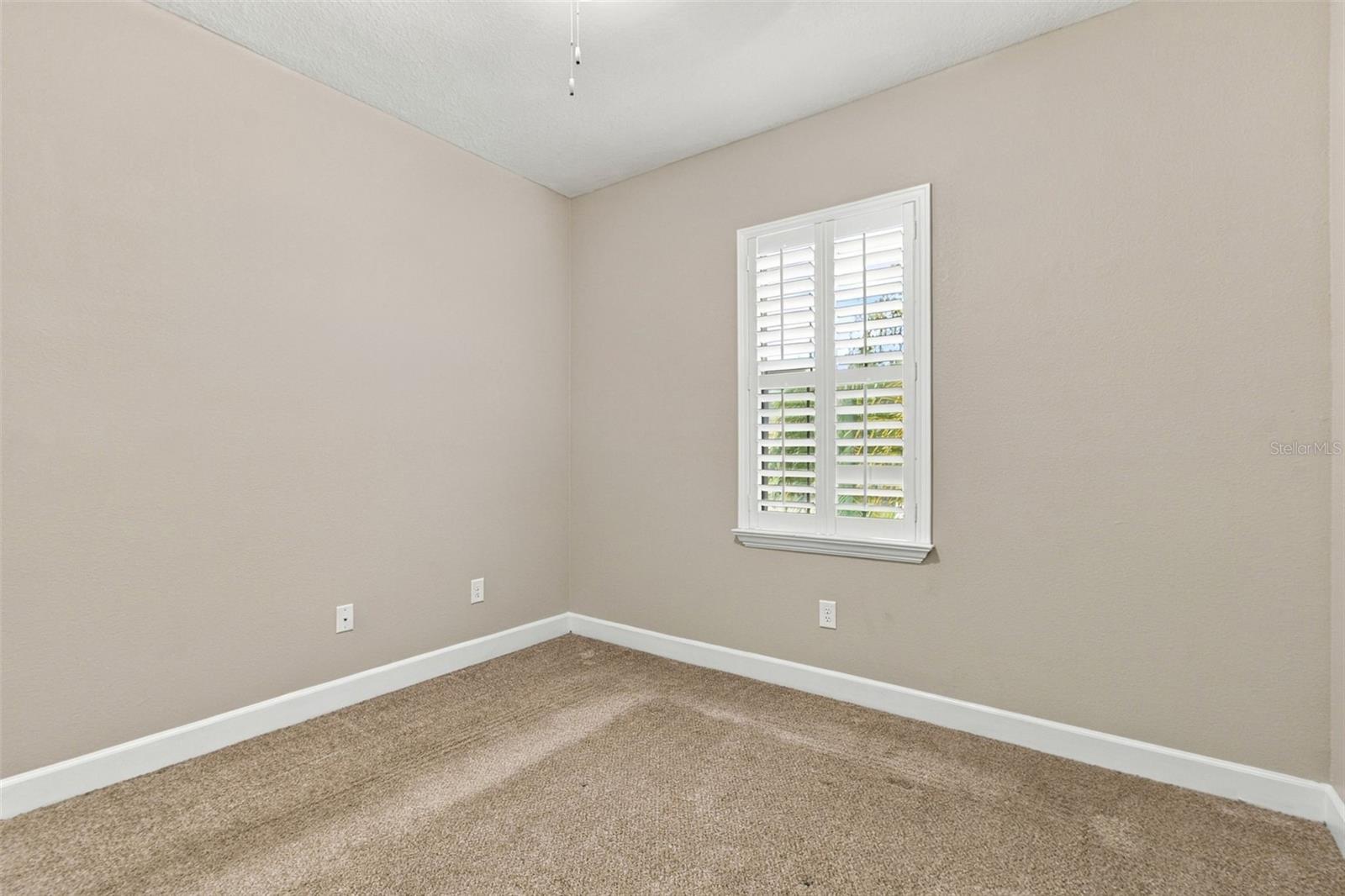 8021 WHITETAIL DEER WAY