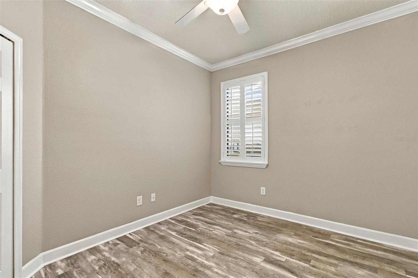 8021 WHITETAIL DEER WAY