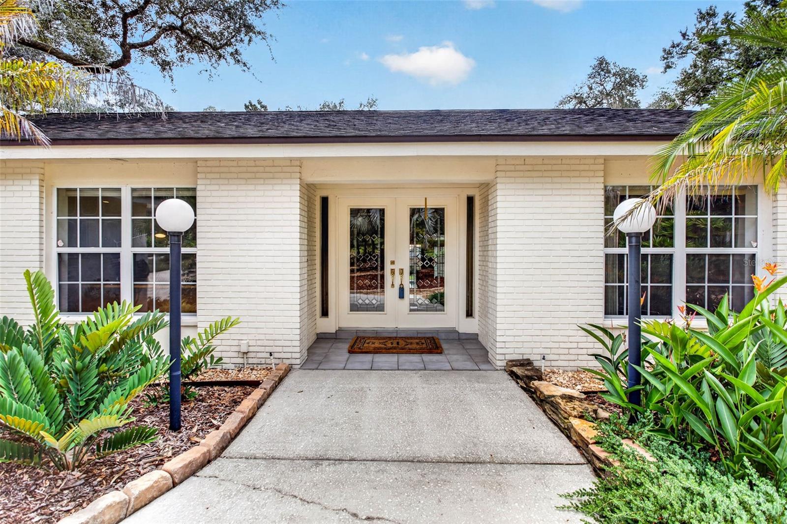 513 GARRARD DR