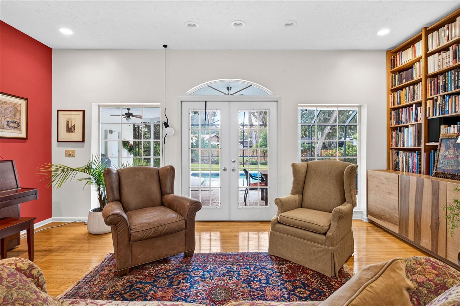 513 GARRARD DR