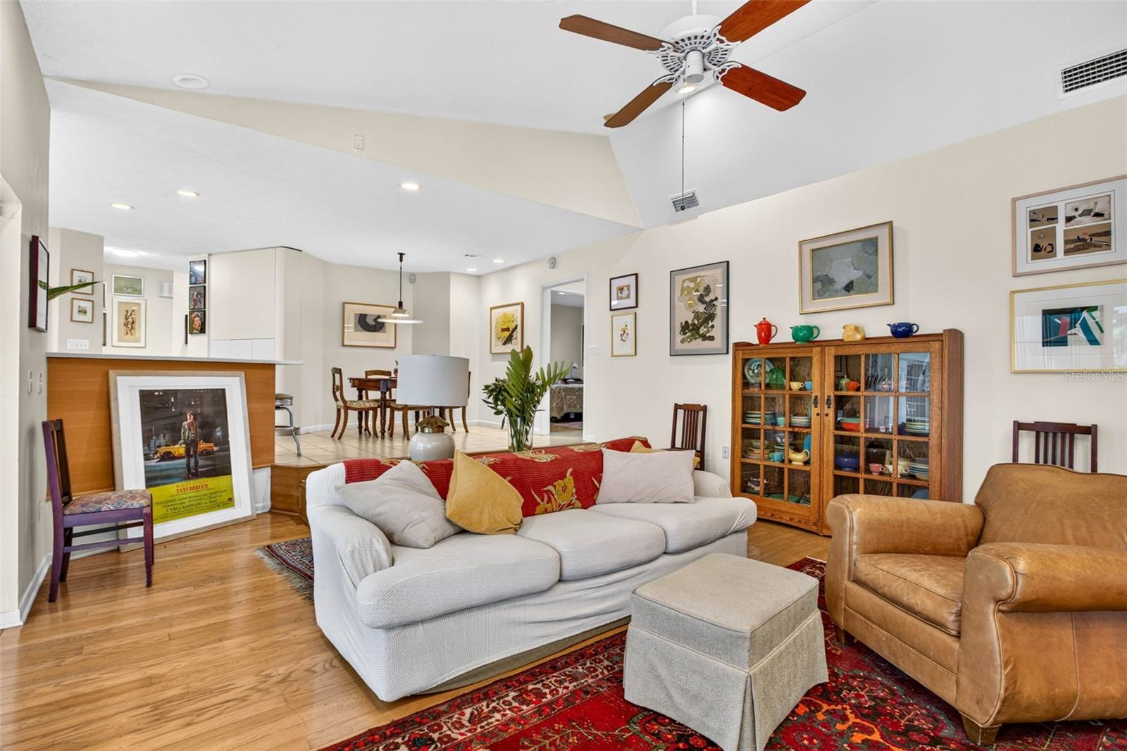 513 GARRARD DR