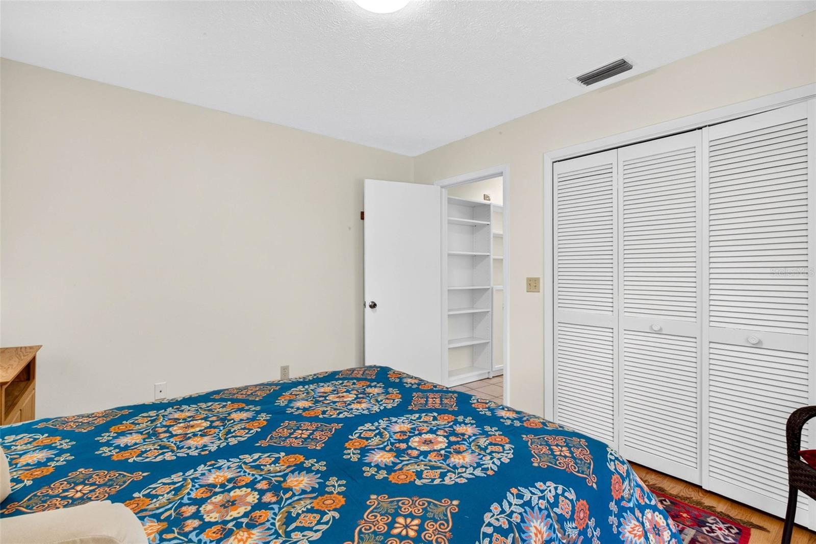 513 GARRARD DR