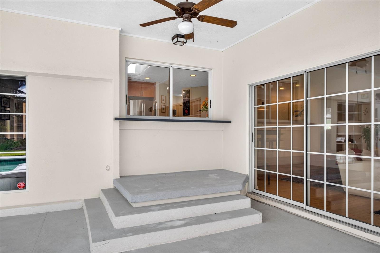 513 GARRARD DR