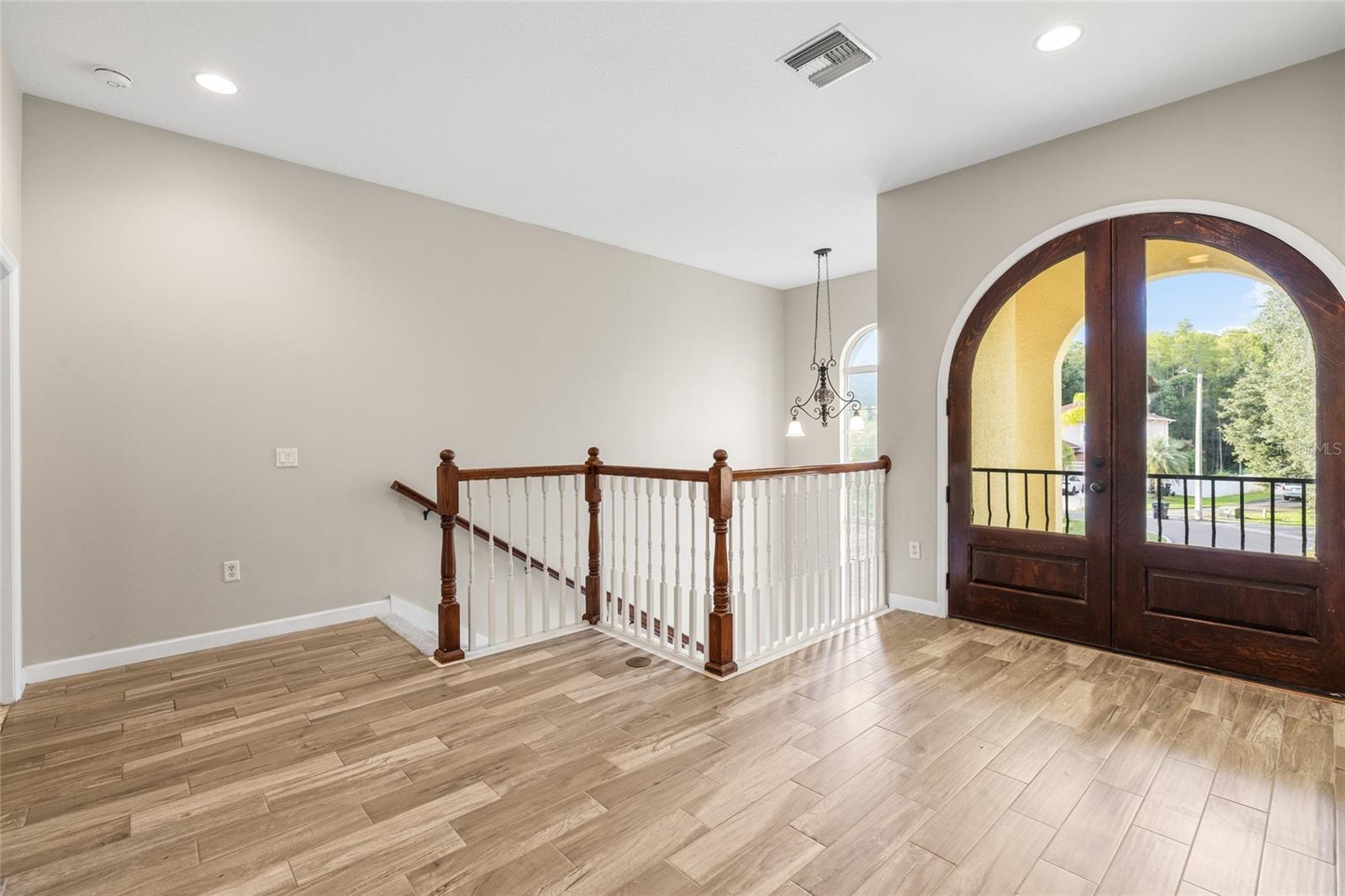 4117 WOODACRE LN