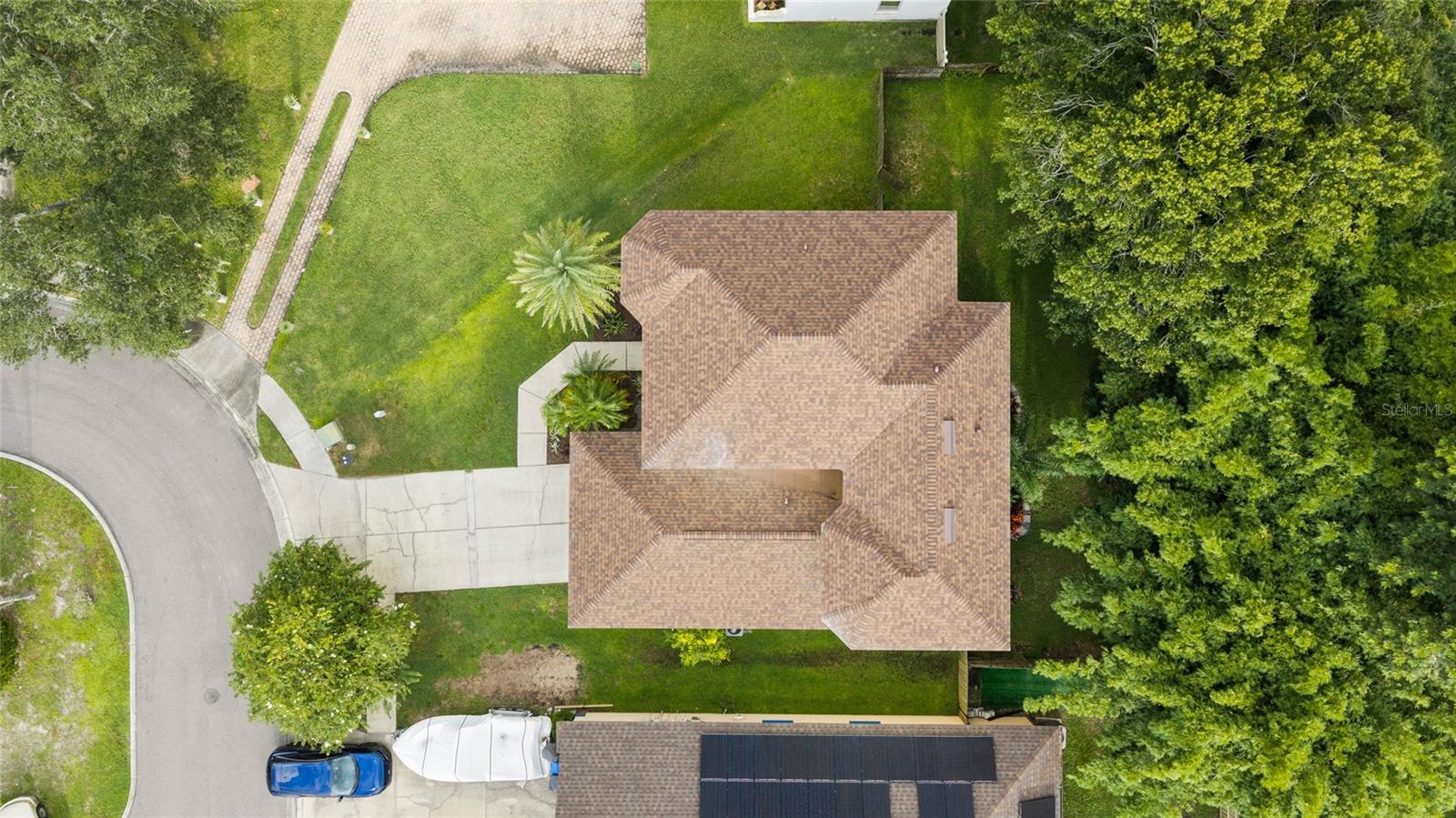 4117 WOODACRE LN