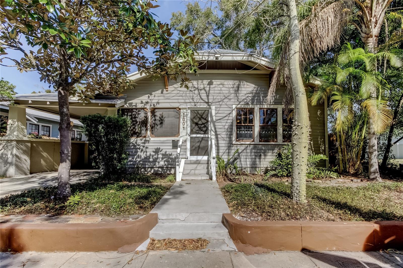 1004 E Crenshaw St, Tampa
