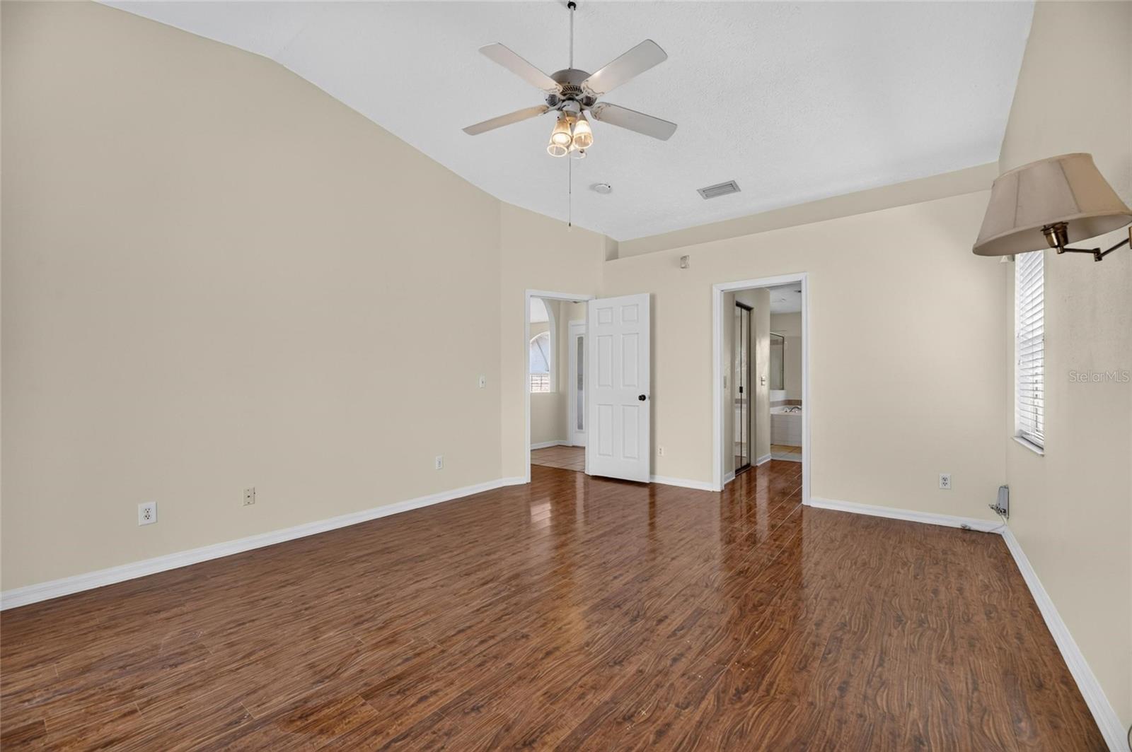 4404 KENDAL CT