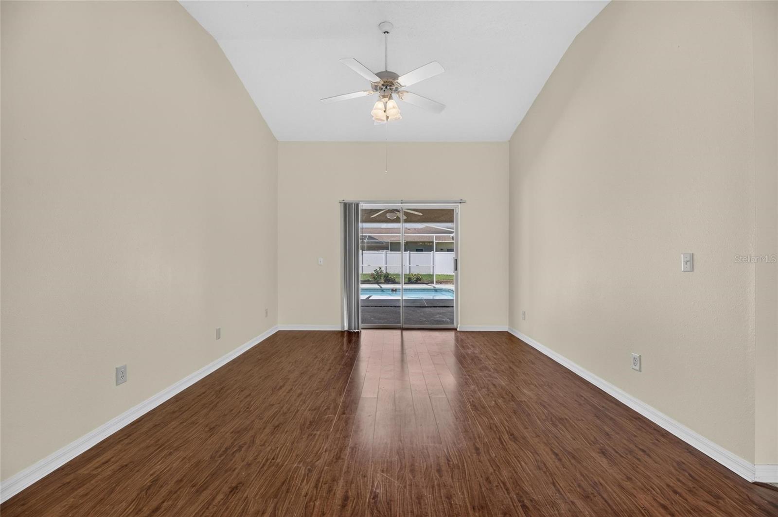 4404 KENDAL CT