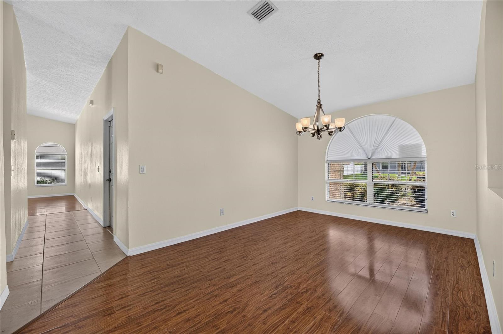 4404 KENDAL CT